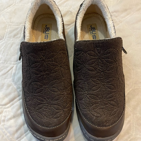 JBU by JAMBU Memory Foam Zip Detail Outside/Inside Slip On Slipper Women's - Picture 2 of 12